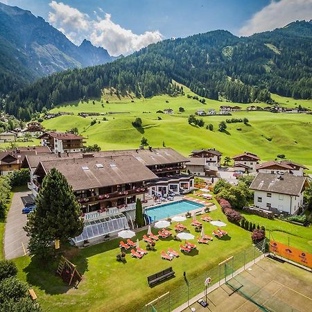 Отель Happy Stubai Нойштифт-им-Штубайталь Экстерьер фото