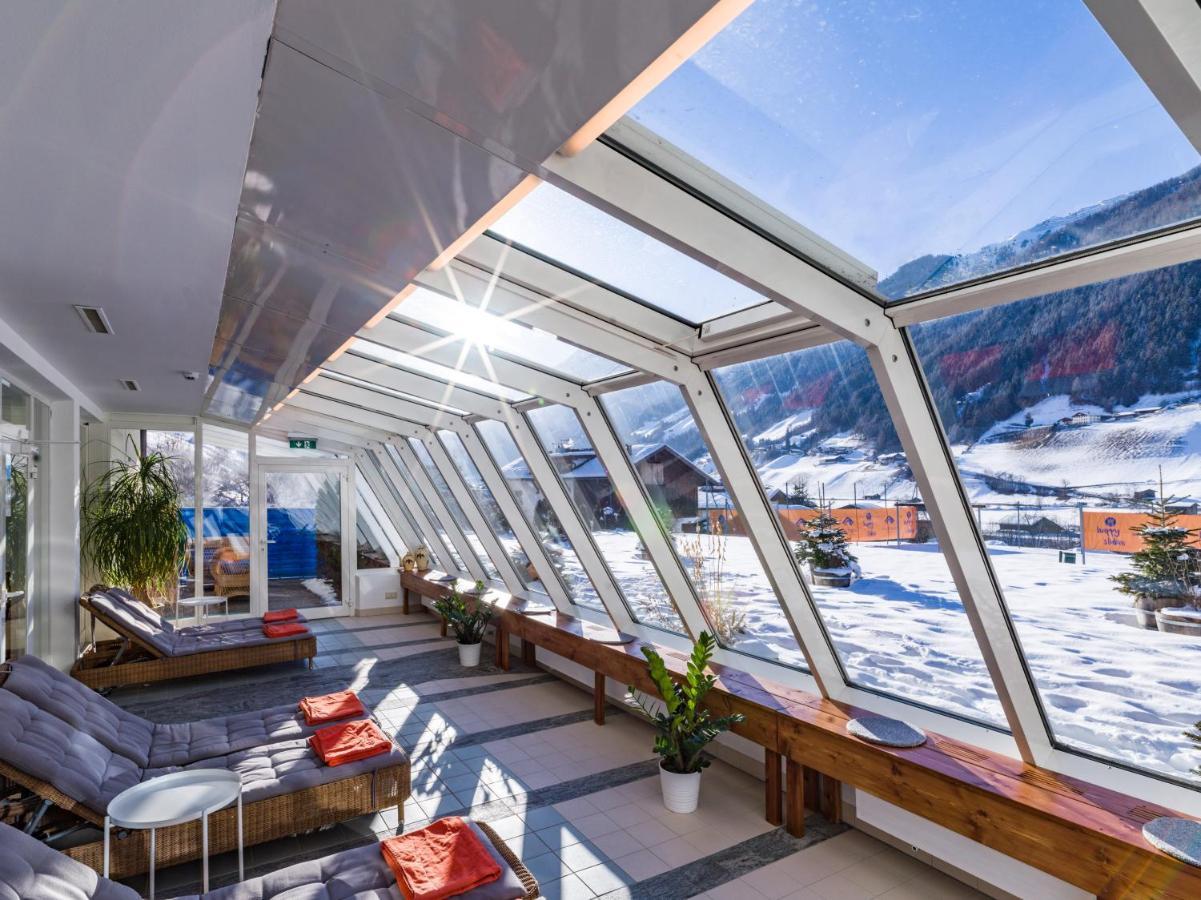 Отель Happy Stubai Нойштифт-им-Штубайталь Экстерьер фото