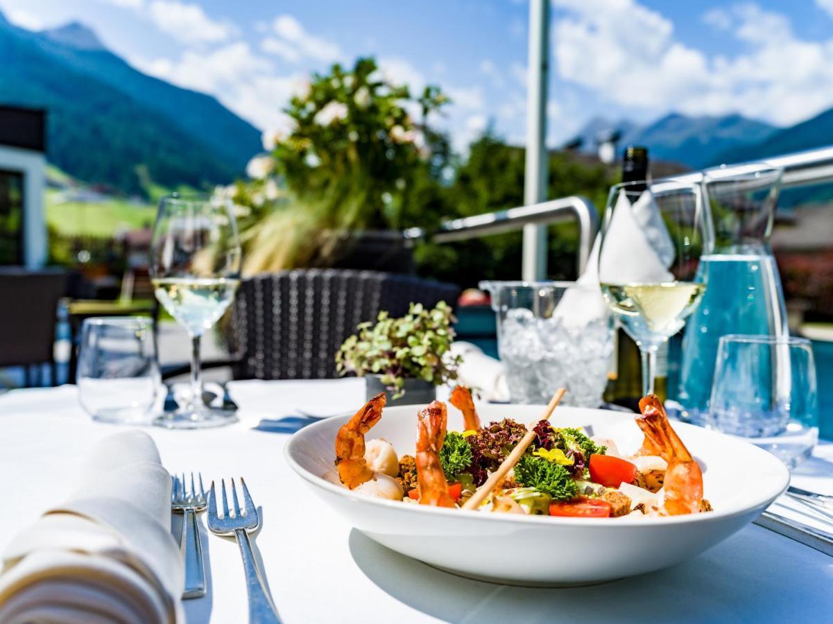 Отель Happy Stubai Нойштифт-им-Штубайталь Экстерьер фото